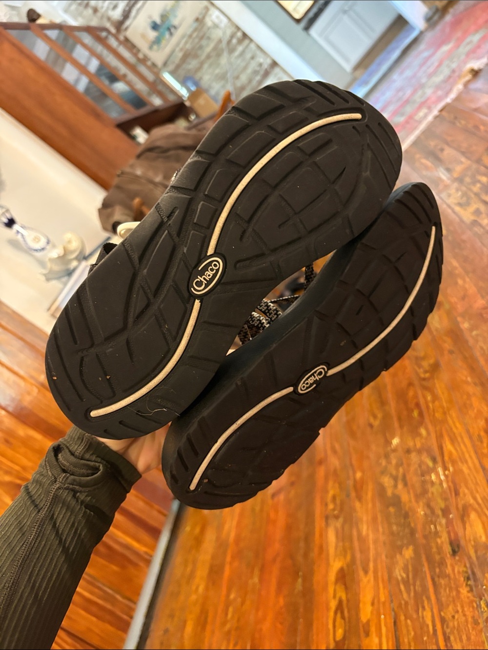 Chacos - Picture 4 of 6
